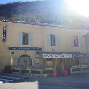 De L'eau Vive Hotel